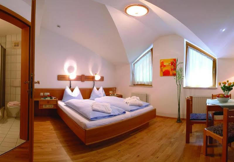 Hotel Badhaus เซลล์อัมเซ ภายนอก รูปภาพ