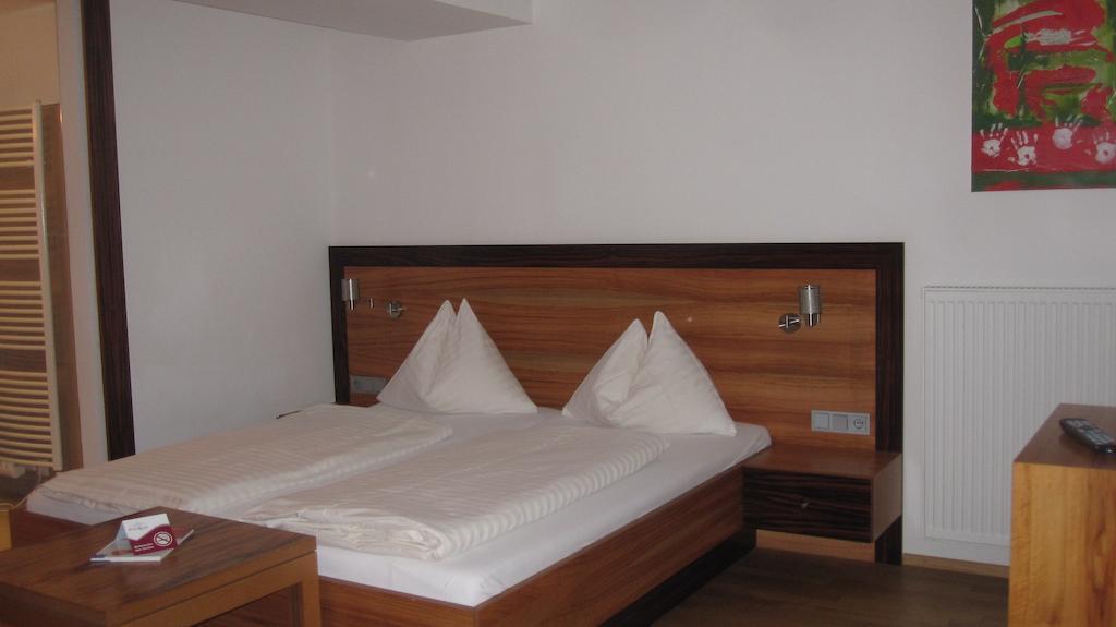 Hotel Badhaus เซลล์อัมเซ ภายนอก รูปภาพ